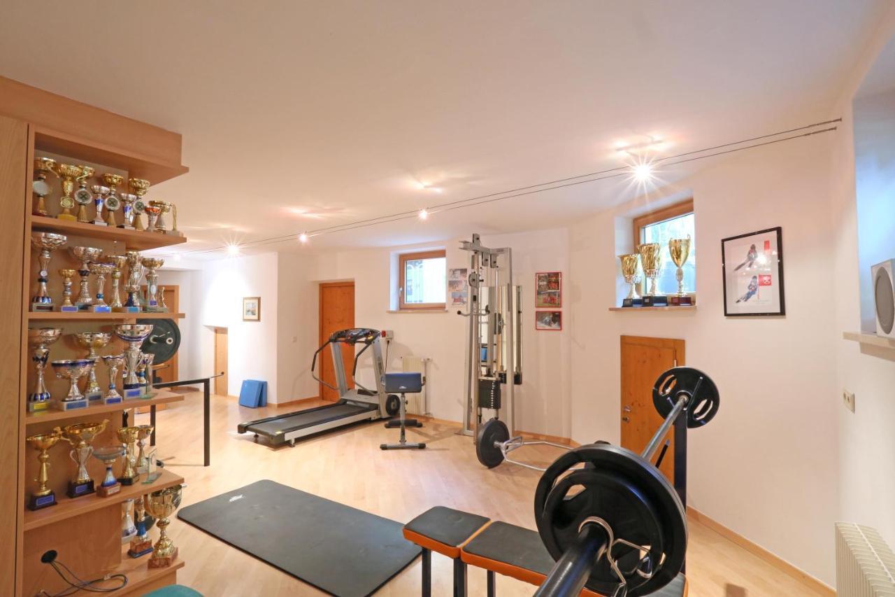 Pension Alpenhof B&B コッレ・イザルコ エクステリア 写真